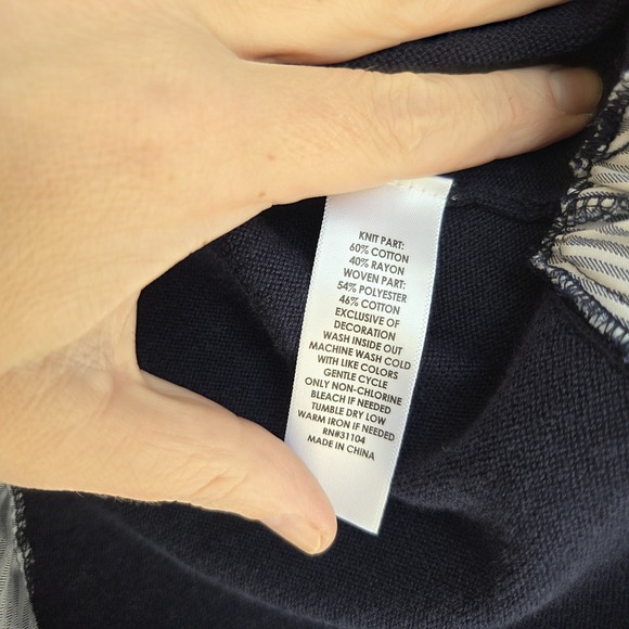 Crown & Ivy Sweater Womens Medium Layered Floral Embroidered Navy Cottage Preppy - Picture 6 of 8